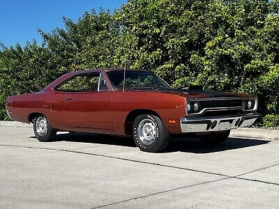 Plymouth-Road-Runner-1970-11