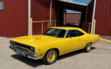 Plymouth-Road-Runner-1970-2