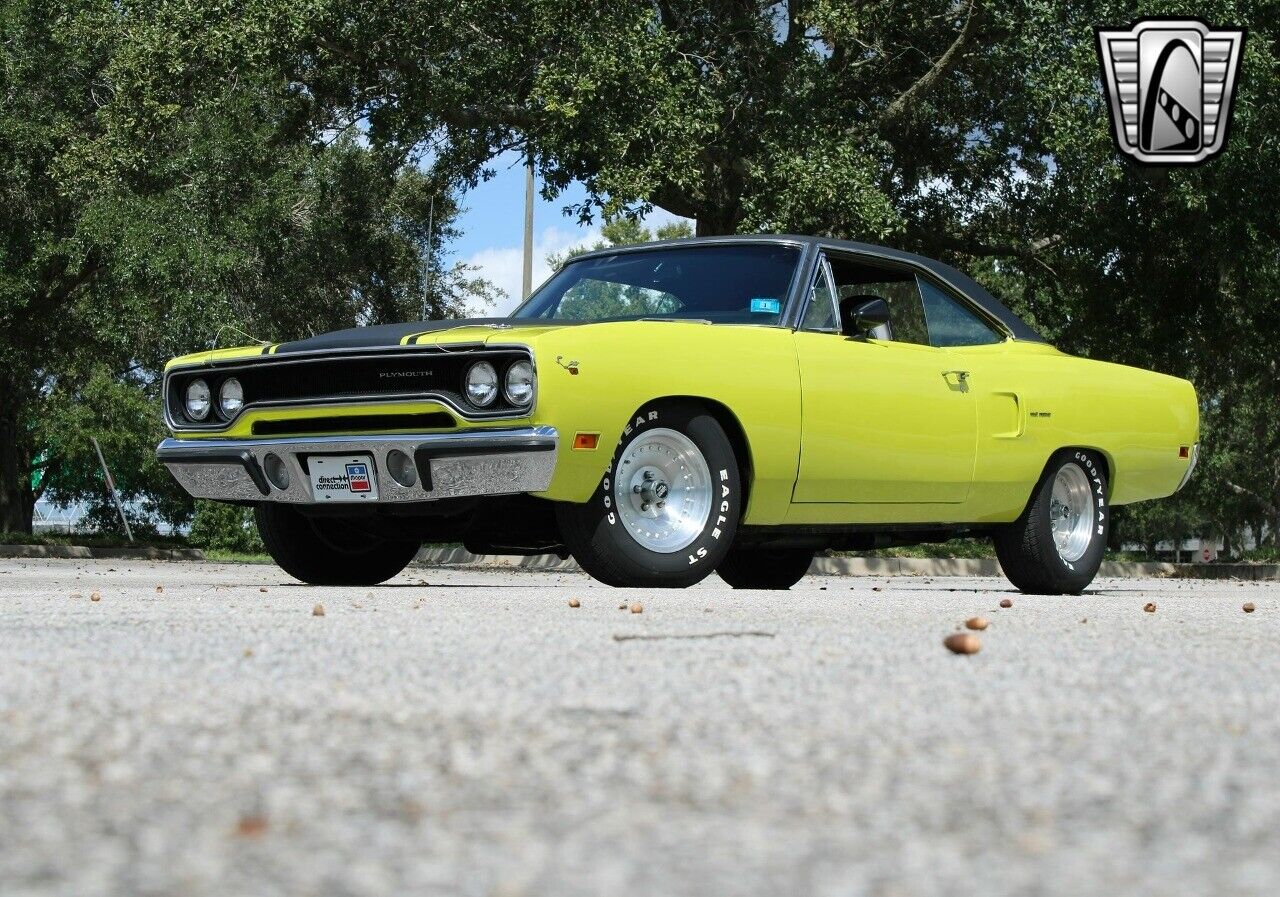 Plymouth-Road-Runner-1970-2