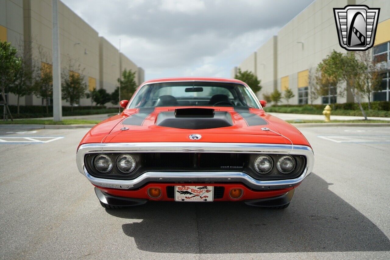 Plymouth-Road-Runner-1972-2