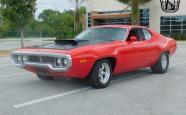 Plymouth-Road-Runner-1972-3