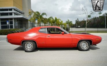 Plymouth-Road-Runner-1972-8