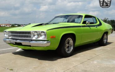 Plymouth-Road-Runner-1973-3