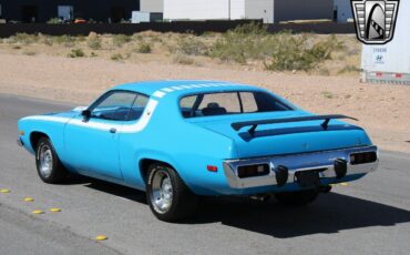 Plymouth-Road-Runner-1973-6