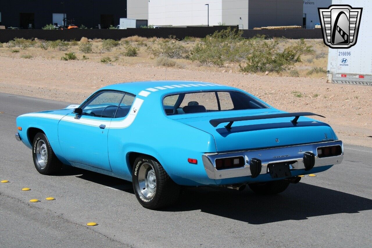 Plymouth-Road-Runner-1973-6