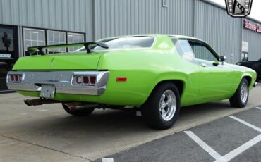 Plymouth-Road-Runner-1973-7