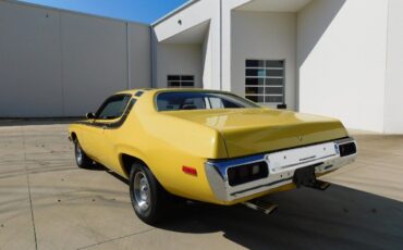 Plymouth-Road-Runner-1973-8