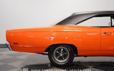 Plymouth-Road-Runner-Coupe-1969-29