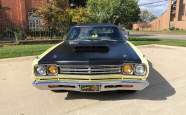 Plymouth-Road-Runner-Coupe-1969-5