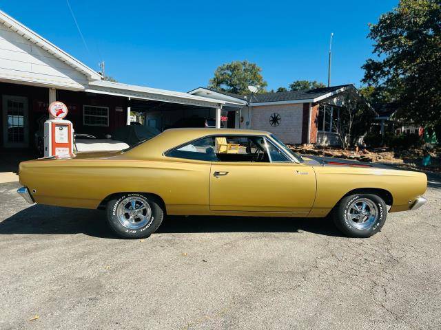 Plymouth-Road-runner-1968-3