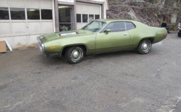 Plymouth-Road-runner-1972-6