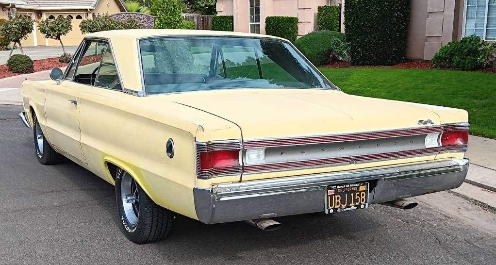 Plymouth-Satellite-1967-3