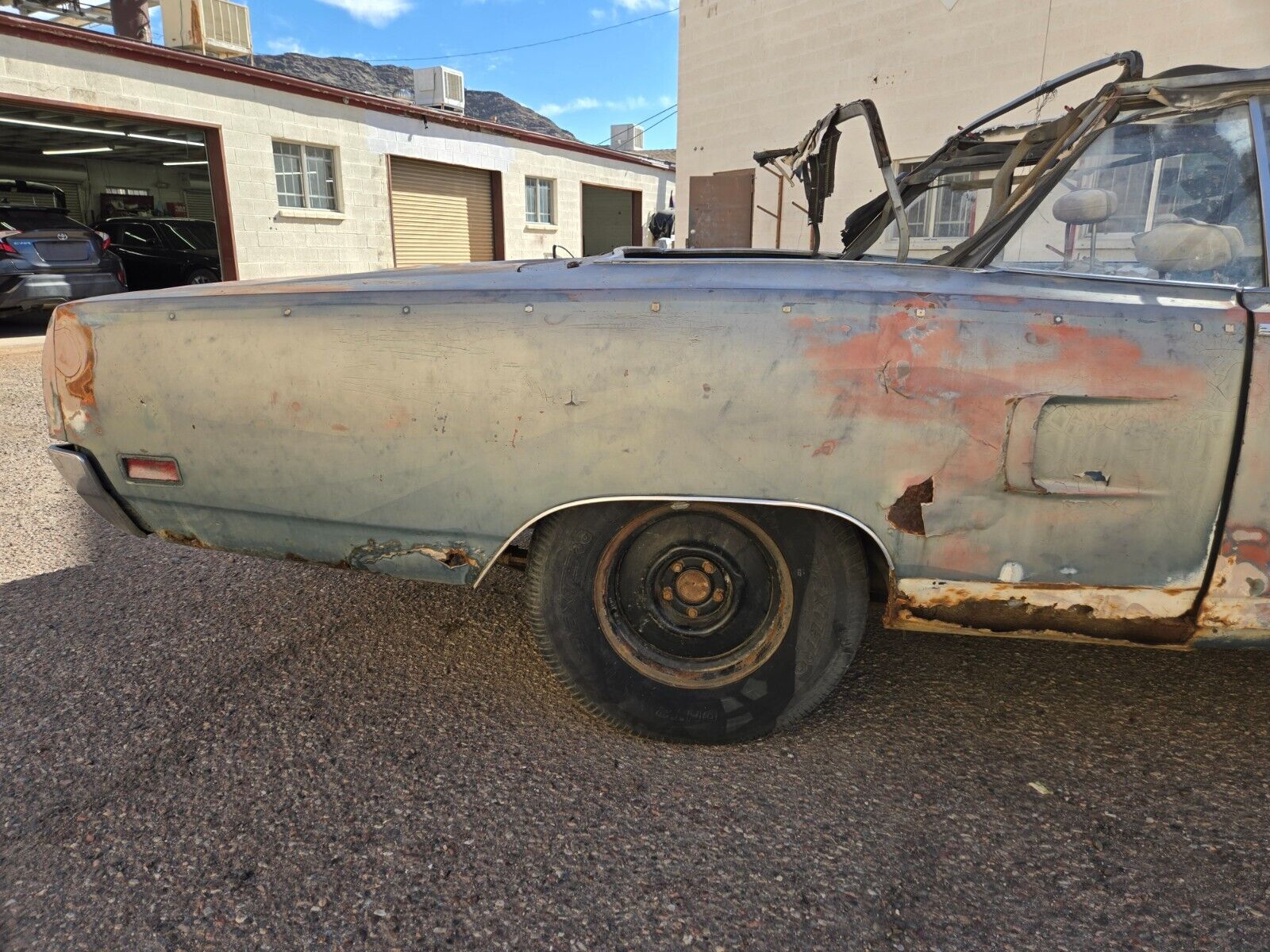 Plymouth-Satellite-1970-30