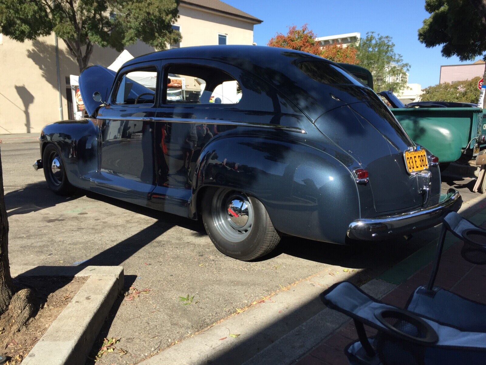 Plymouth-Special-Deluxe-Berline-1948