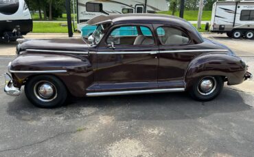 Plymouth-Special-deluxe-1948