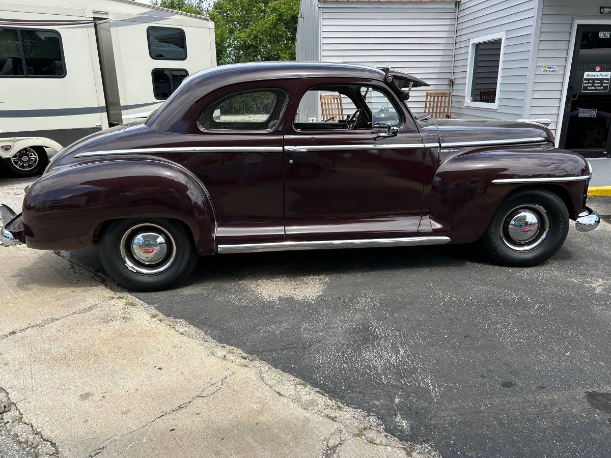 Plymouth-Special-deluxe-1948-6