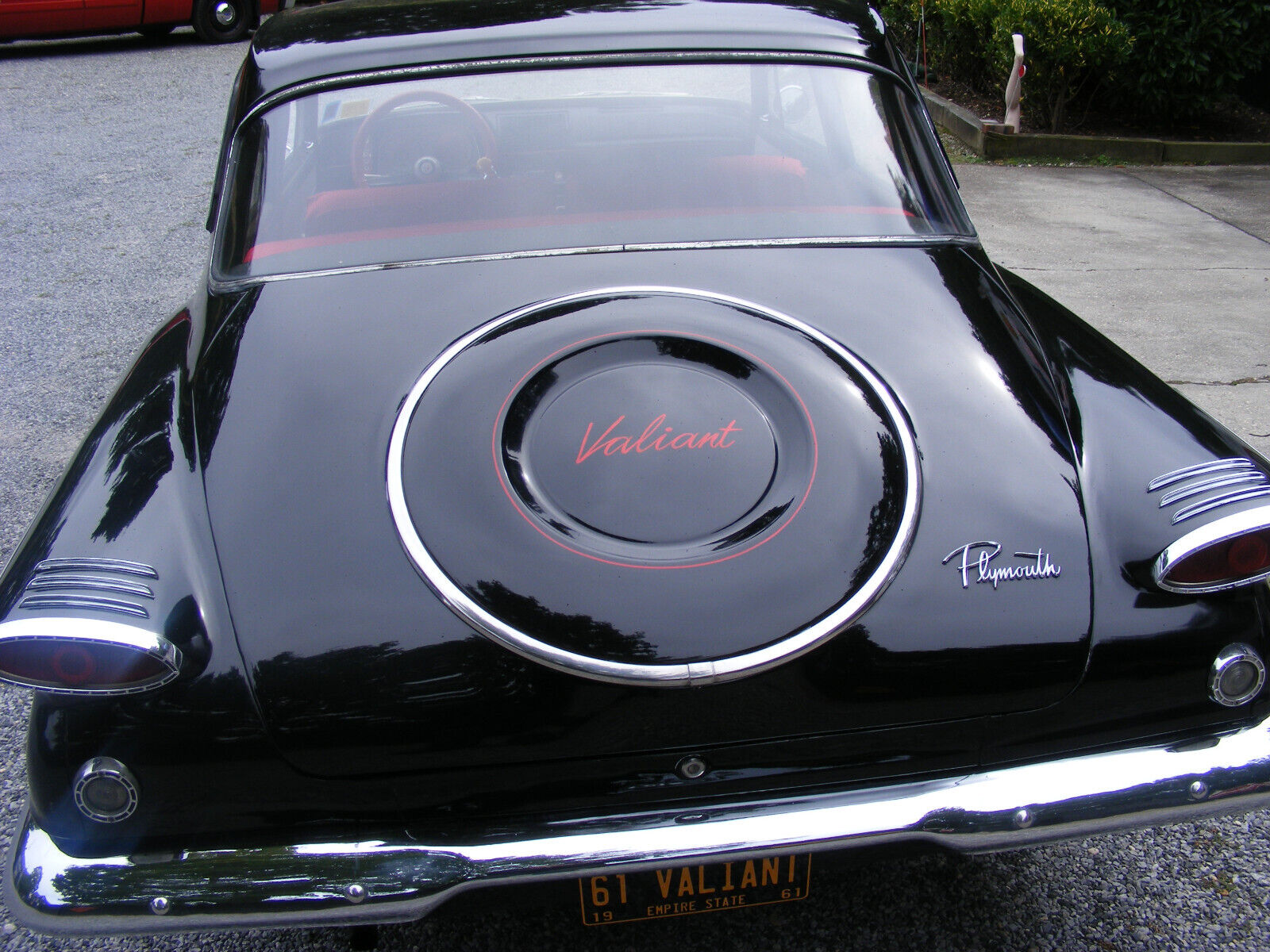 Plymouth-Valiant-Coupe-1961-3