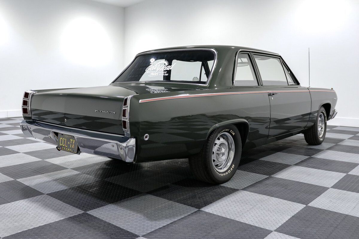 Plymouth-Valiant-Coupe-1968-6