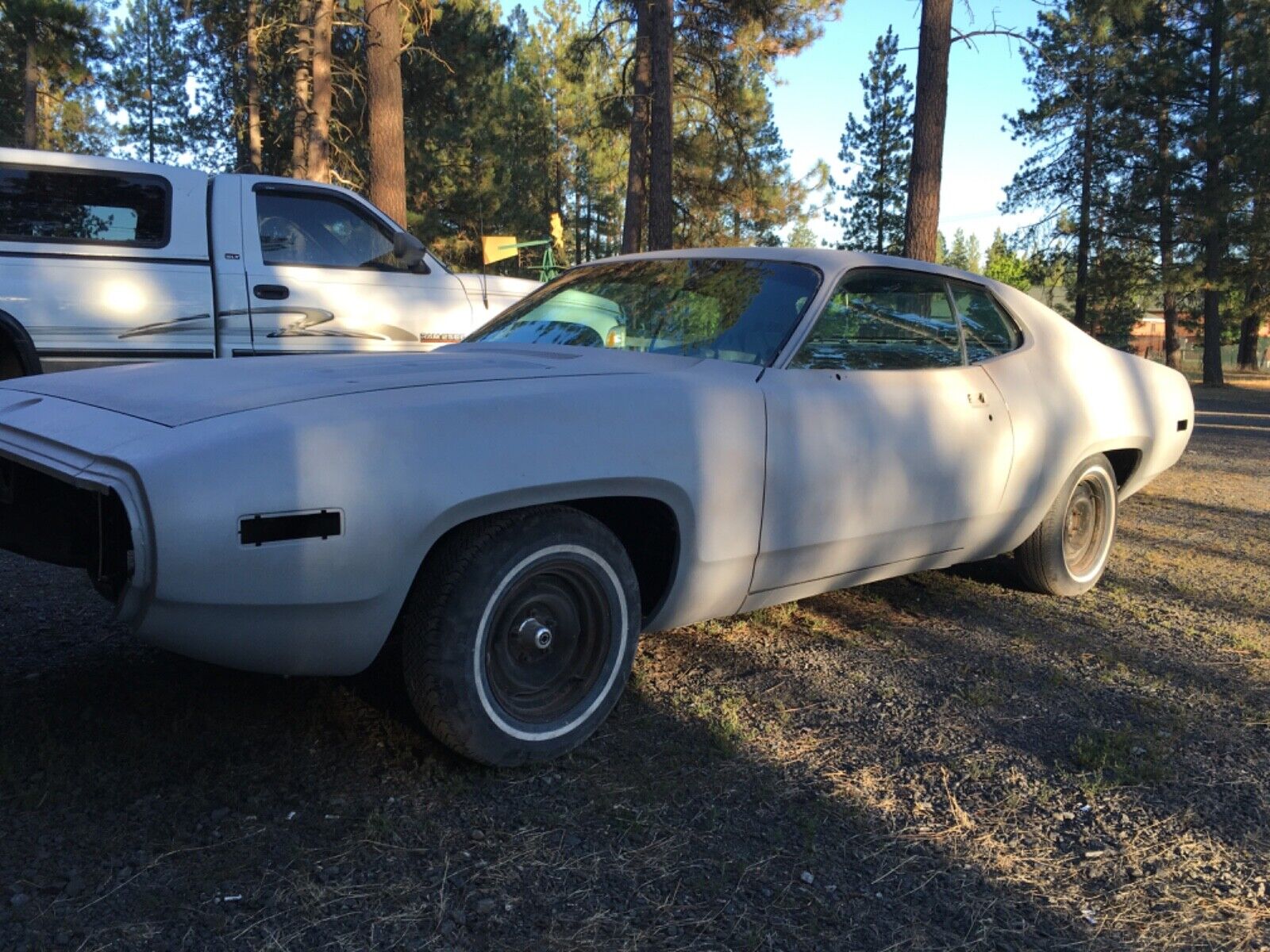 Plymouth-roadrunner-1971-15