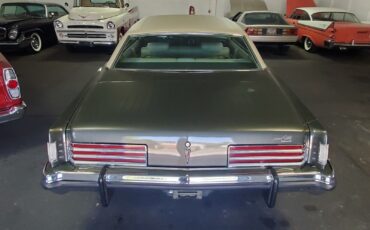 Pontiac-Bonneville-1973-5