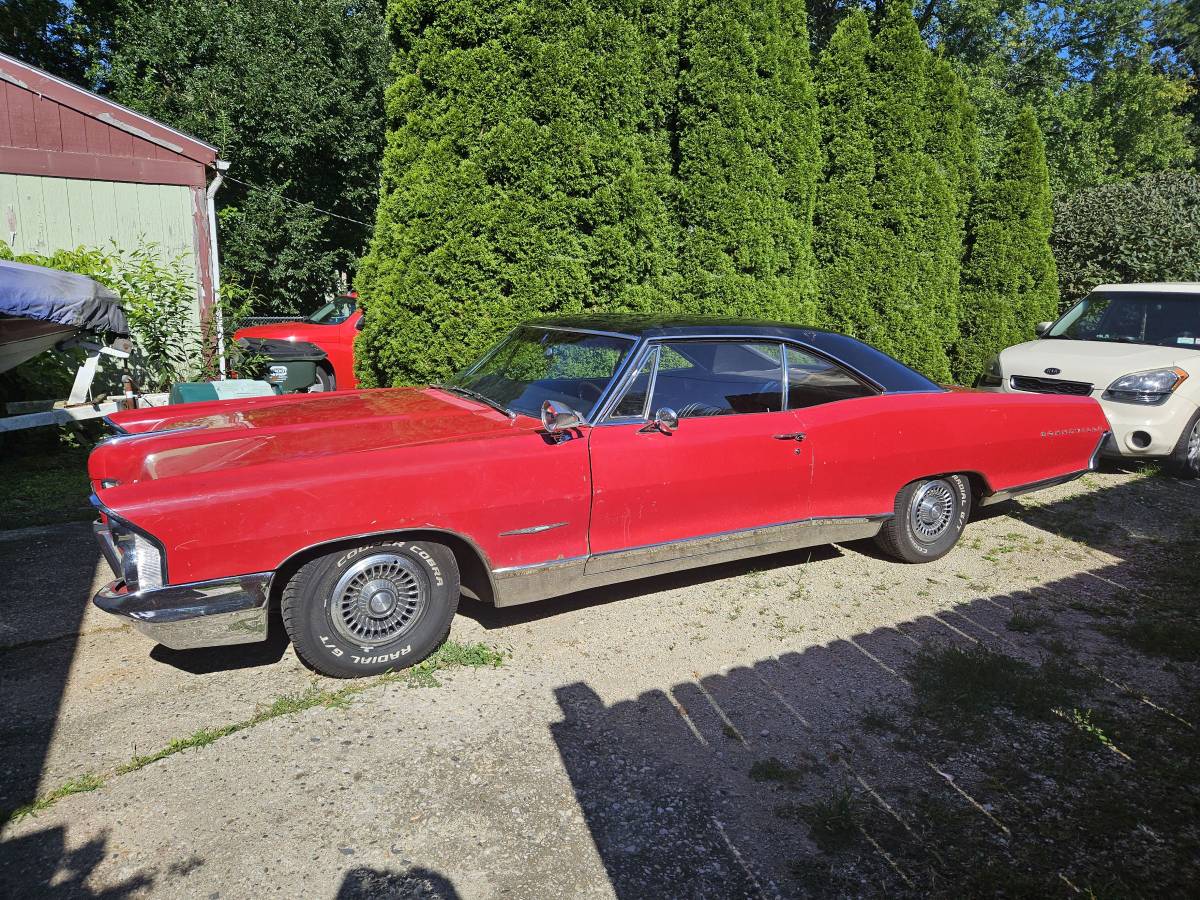 Pontiac-Bonneville-2-door-hardtop-1965-12