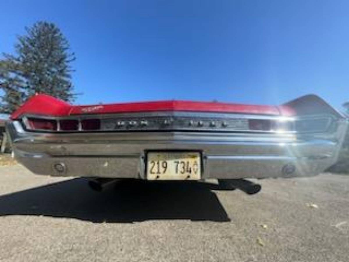 Pontiac-Bonneville-2-door-hardtop-1965-3