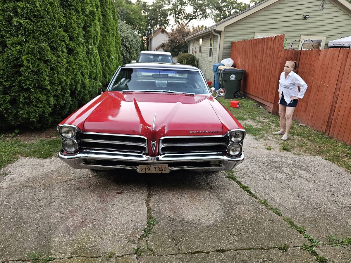 Pontiac-Bonneville-2-door-hardtop-1965-4