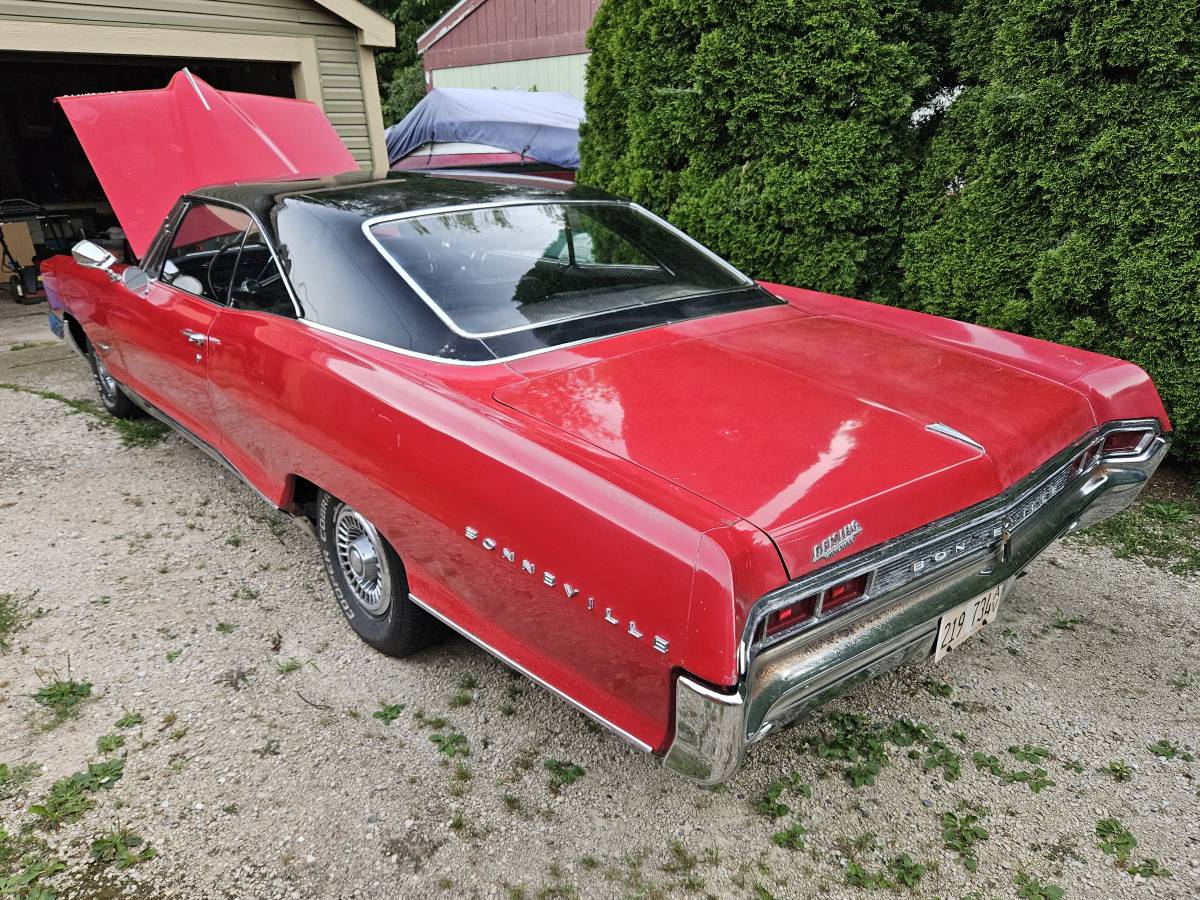 Pontiac-Bonneville-2-door-hardtop-1965-5