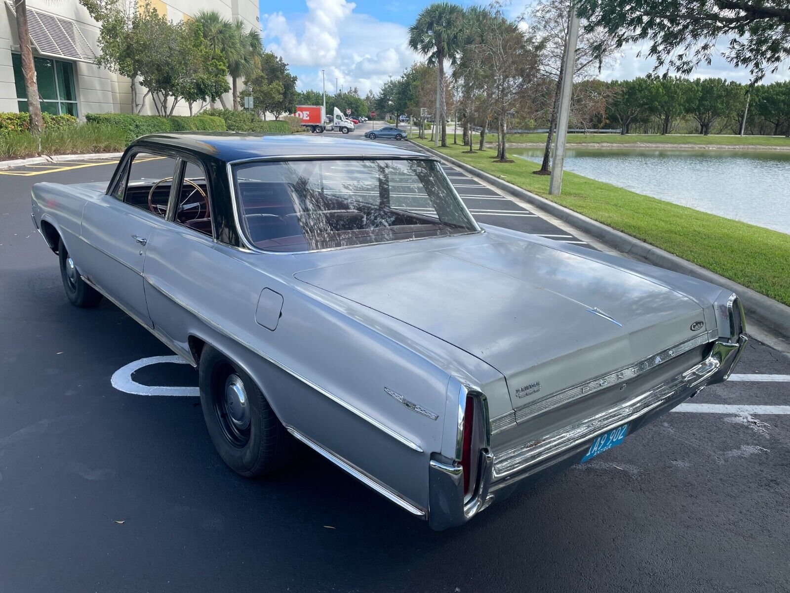 Pontiac-Catalina-Coupe-1964-12