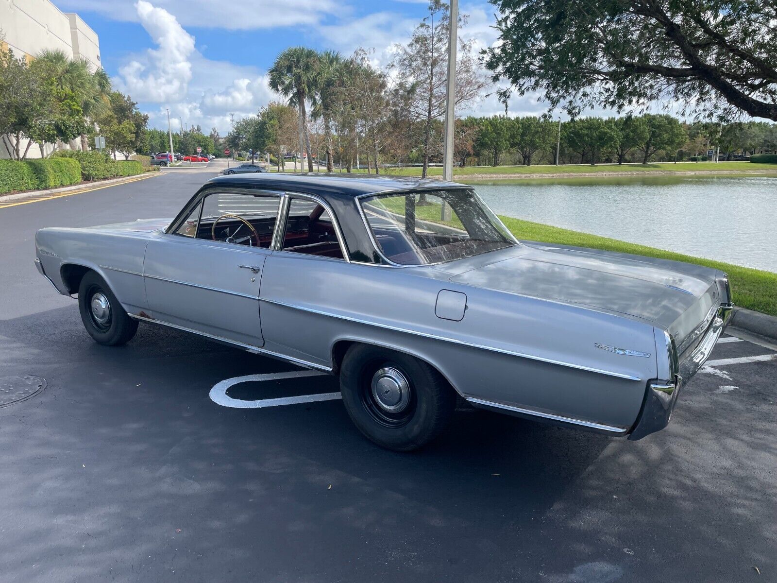 Pontiac-Catalina-Coupe-1964-16