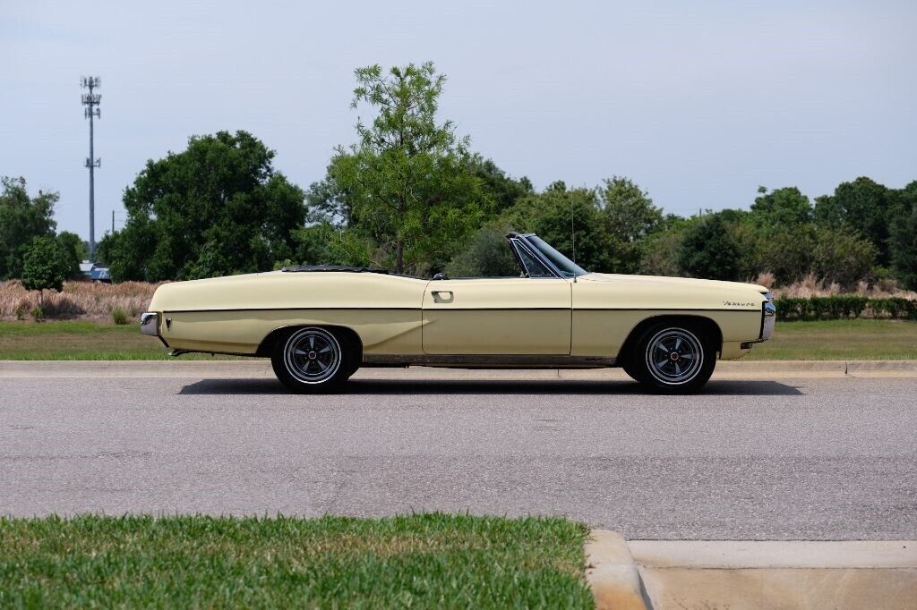 Pontiac-Catalina-Venture-1968-6