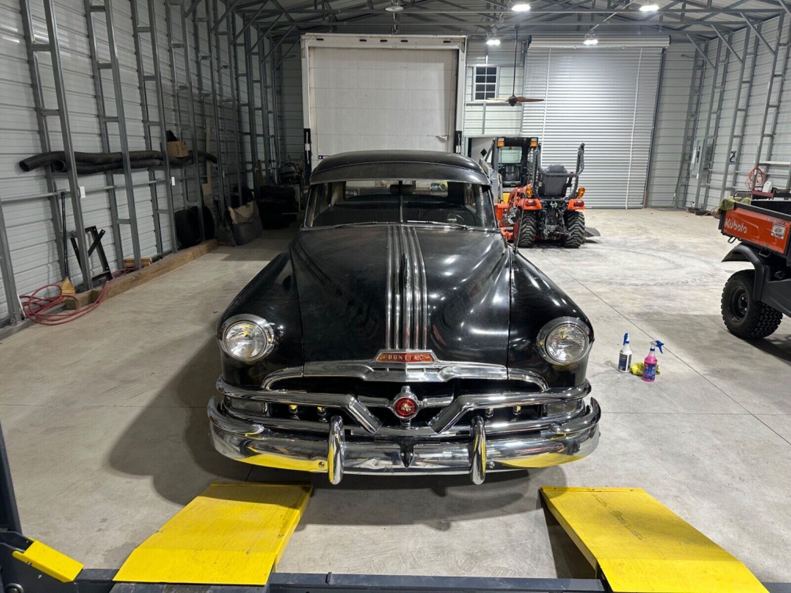 Pontiac-Chieftain-Coupe-1952-5