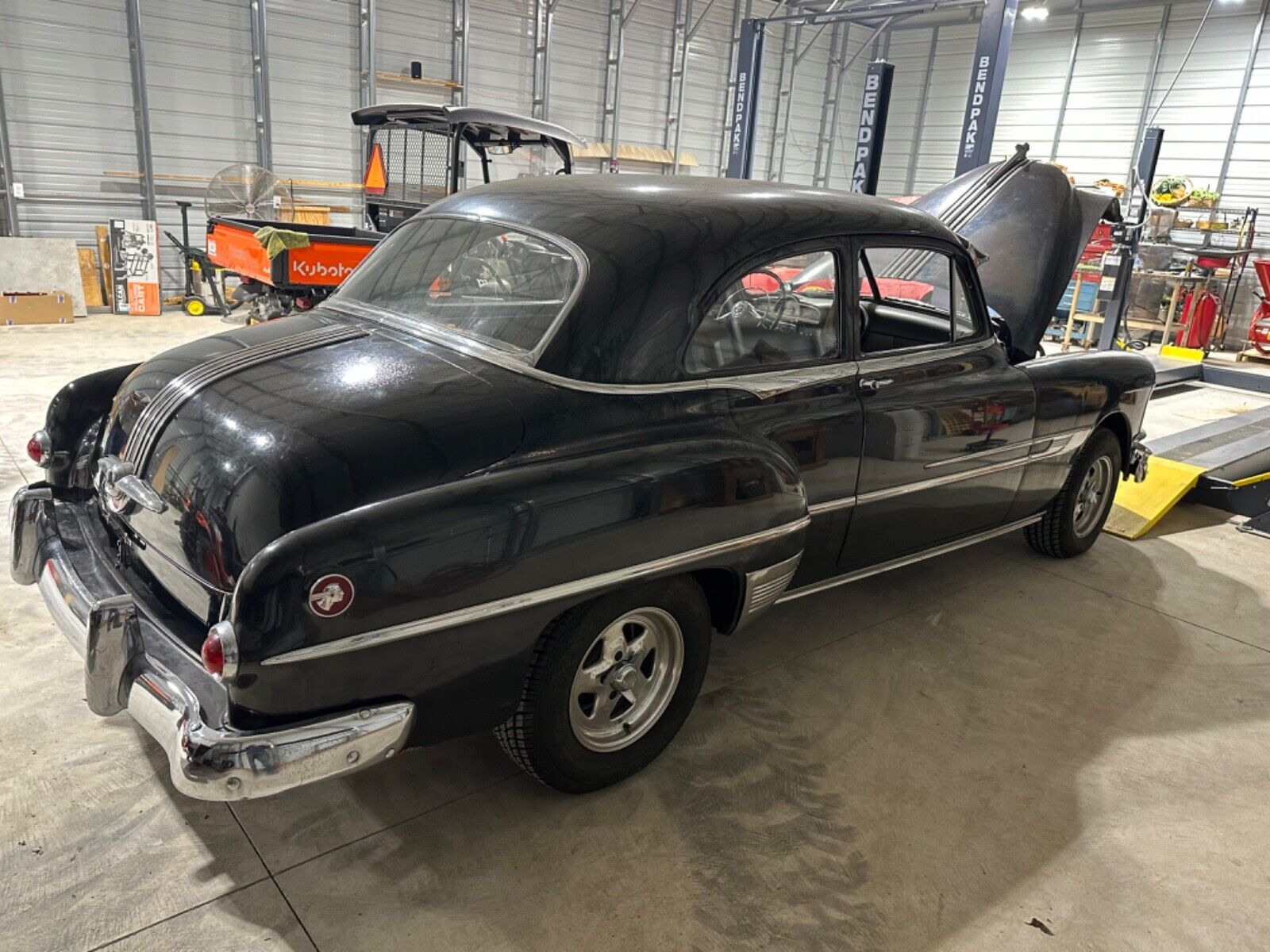 Pontiac-Chieftain-Coupe-1952-9