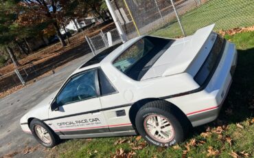 Pontiac-Fiero-1984-3