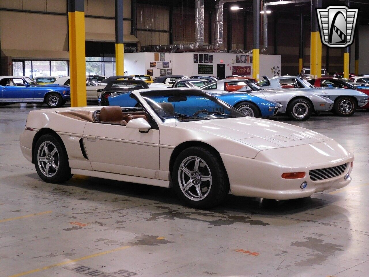 Pontiac-Fiero-1988-5