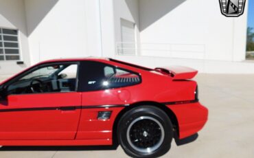 Pontiac-Fiero-1988-7