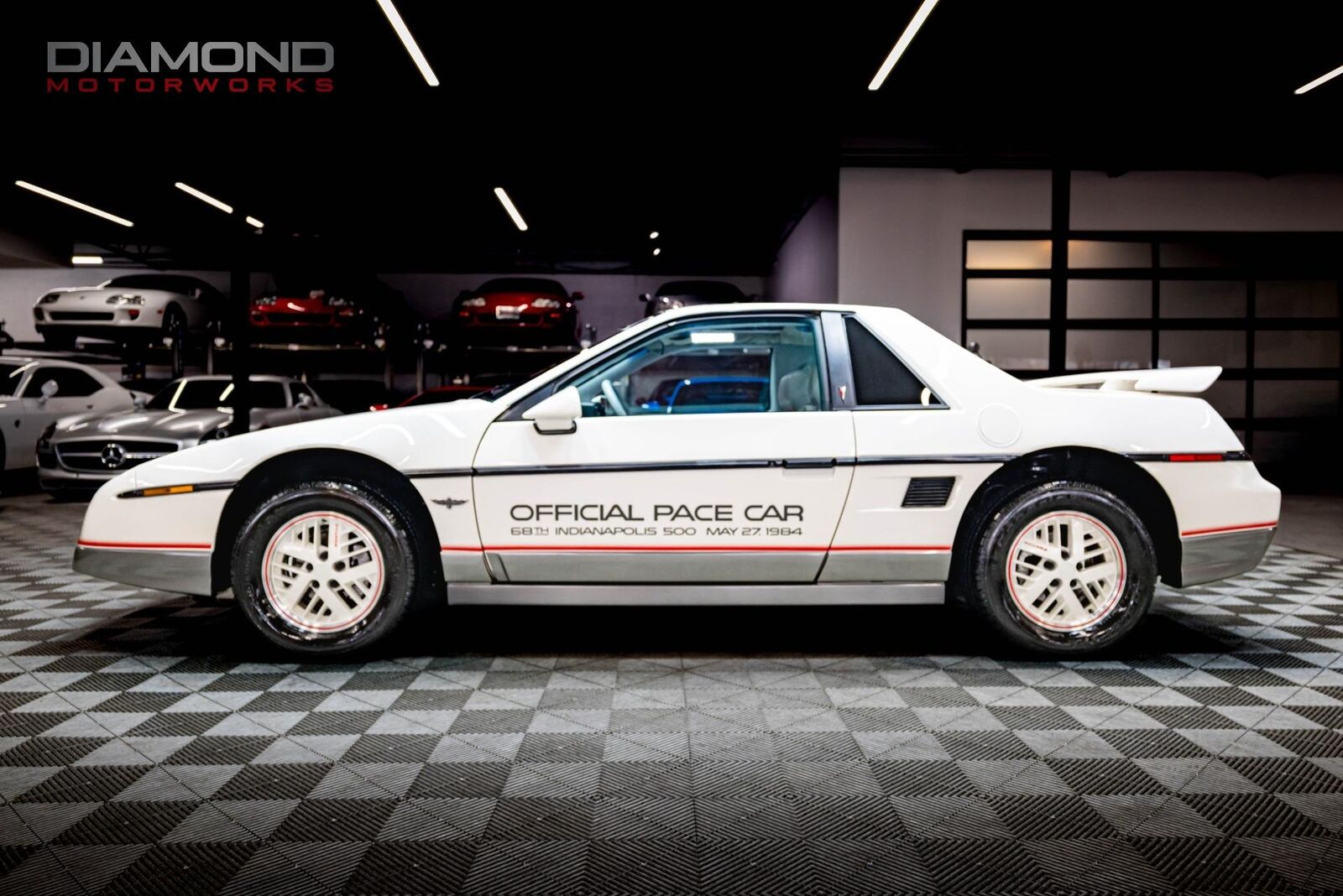 Pontiac-Fiero-Coupe-1984-9