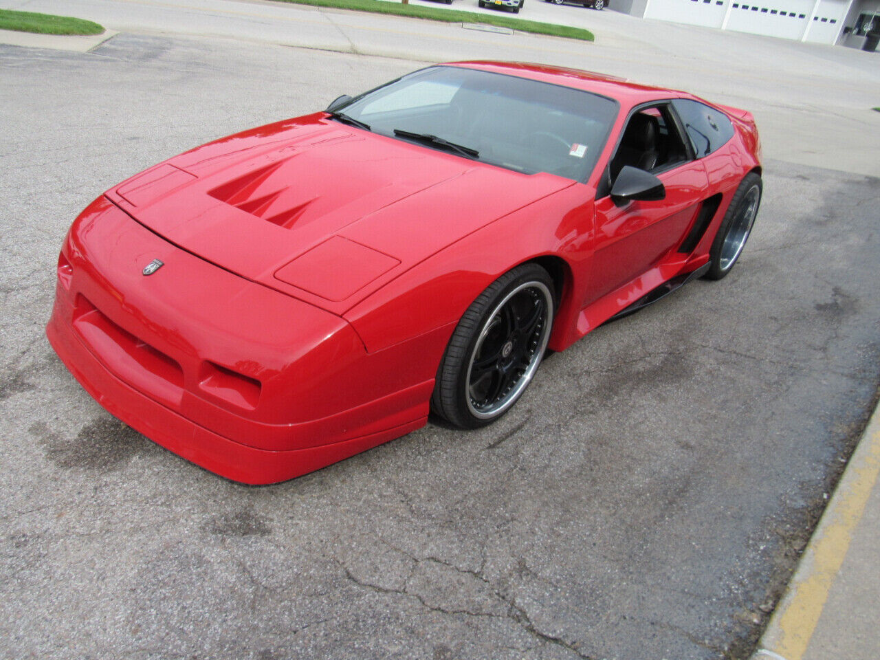 Pontiac-Fiero-Coupe-1985-2