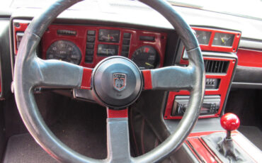 Pontiac-Fiero-Coupe-1985-24