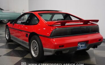 Pontiac-Fiero-Coupe-1986-11