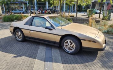 Pontiac Fiero Coupe 1986