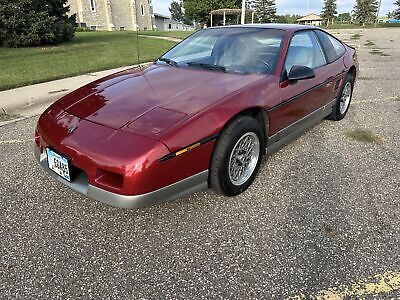 Pontiac-Fiero-Coupe-1987-1