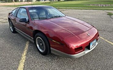 Pontiac-Fiero-Coupe-1987-2