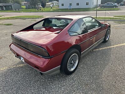 Pontiac-Fiero-Coupe-1987-4