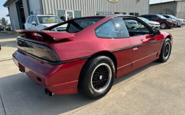 Pontiac-Fiero-Coupe-1988-11