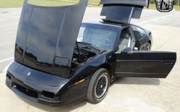 Pontiac-Fiero-Coupe-1988-11