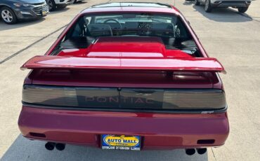 Pontiac-Fiero-Coupe-1988-15