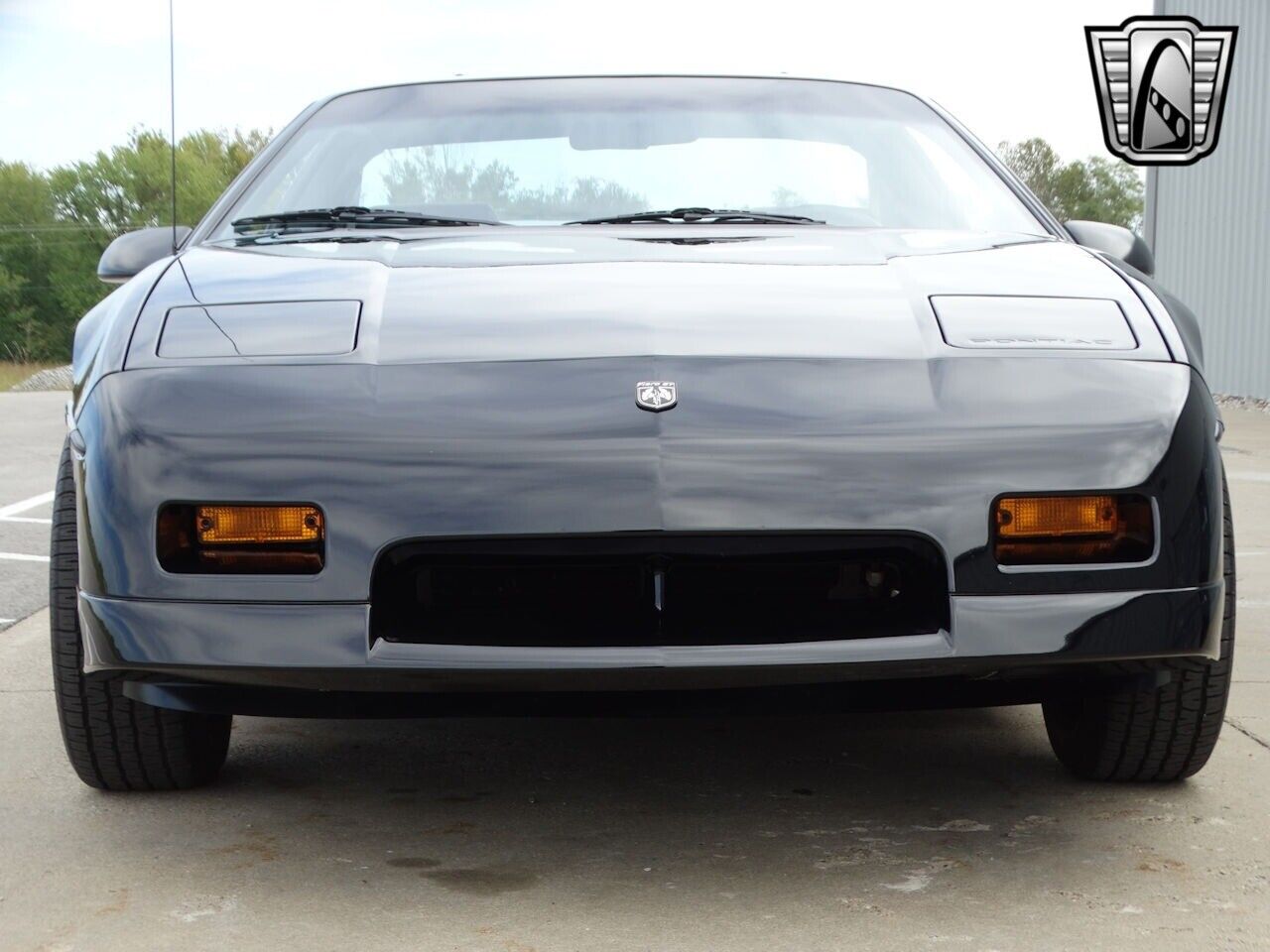 Pontiac-Fiero-Coupe-1988-2