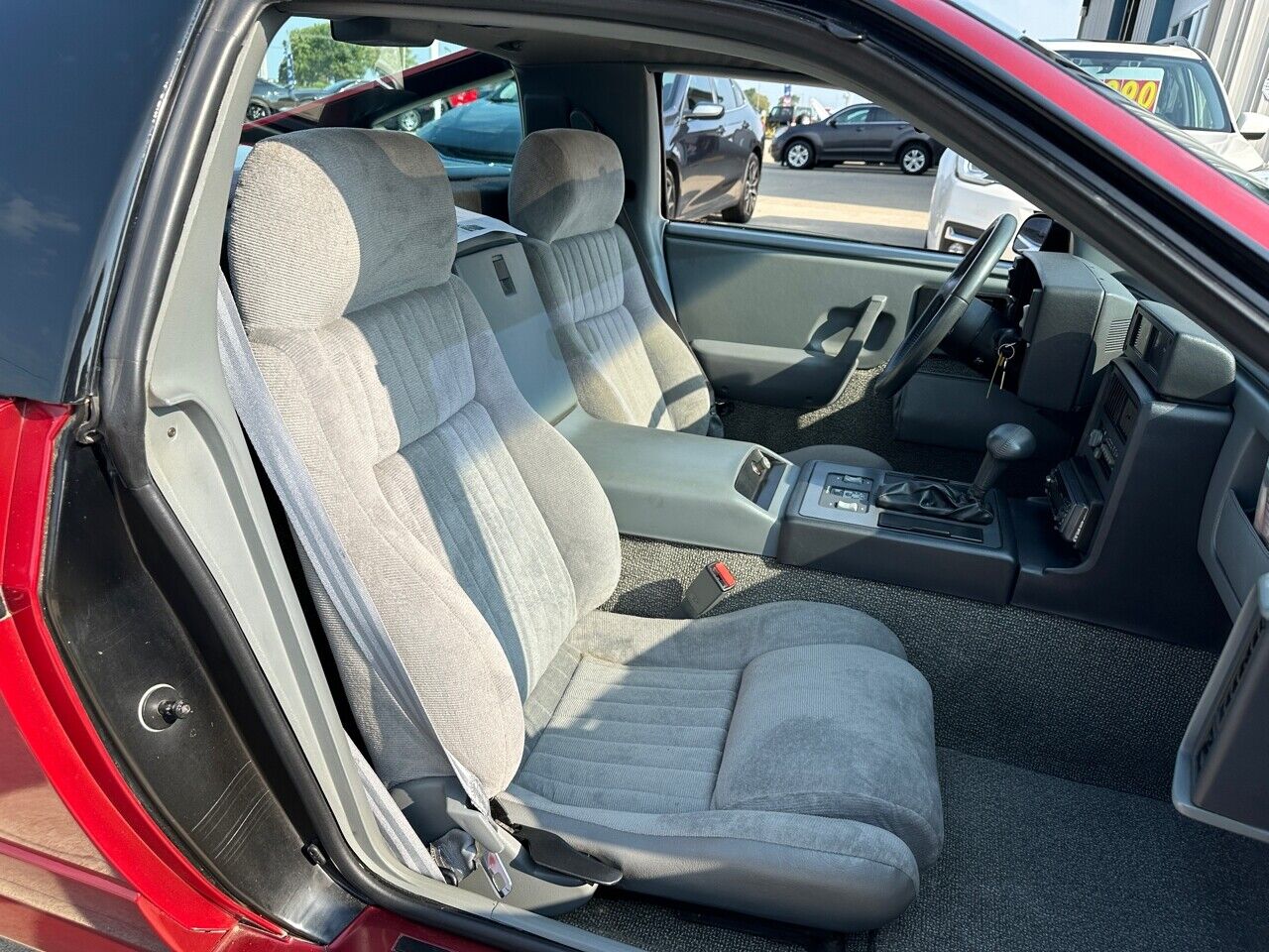 Pontiac-Fiero-Coupe-1988-22