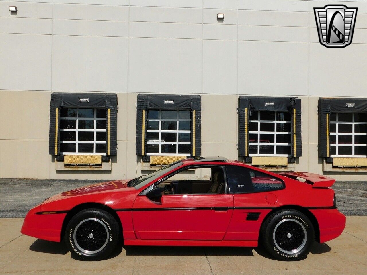 Pontiac-Fiero-Coupe-1988-5